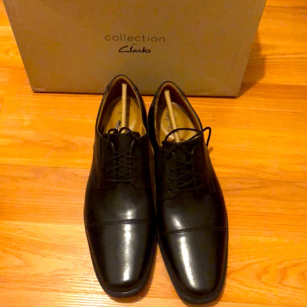 Clarks Men’s Dress shoes NIB